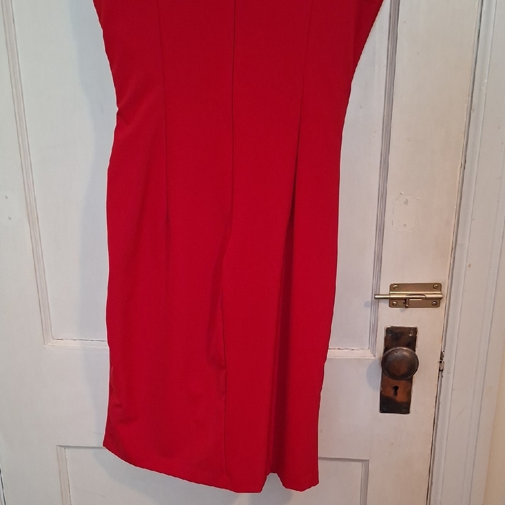 Le Chateau Asymmetrical Red Dress - Picture 6 of 6